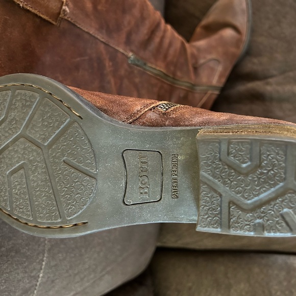 Born suede, distressed boots - Picture 3 of 3